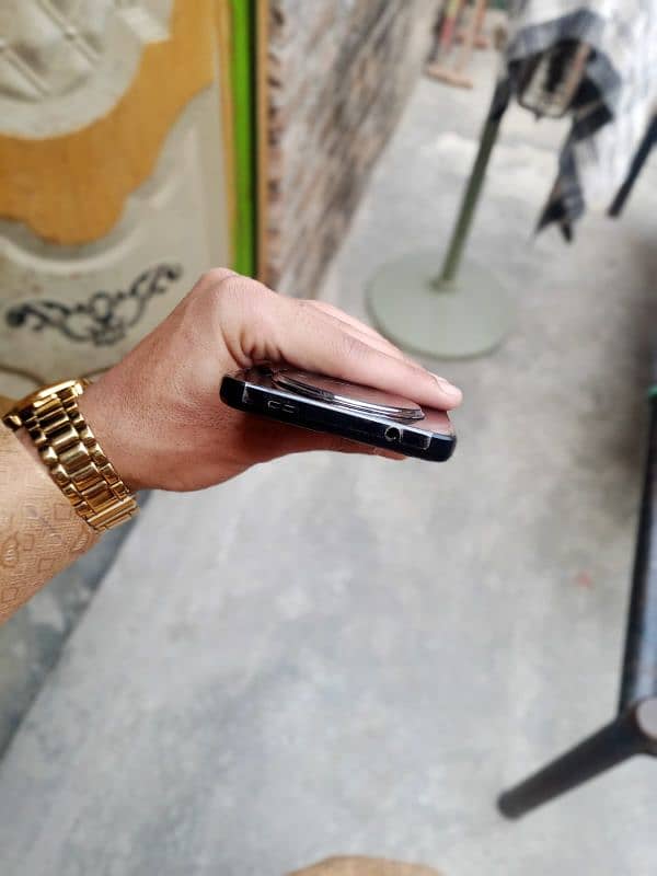 redmi A3 condition 10/10 sir ak month use Howa hai bs 6