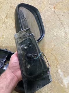 UNIVERSAL SIDE GLASS
