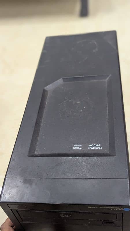 del PC and ho monitor 3