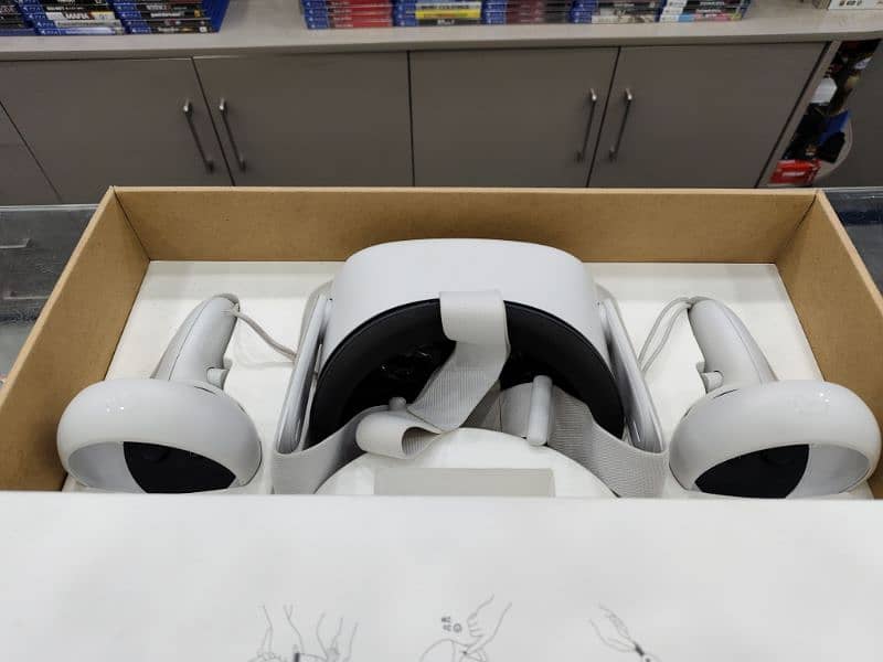 OCULUS QUEST 2 128 GB SLIGHTLY USED AVAILABLE NOW 0