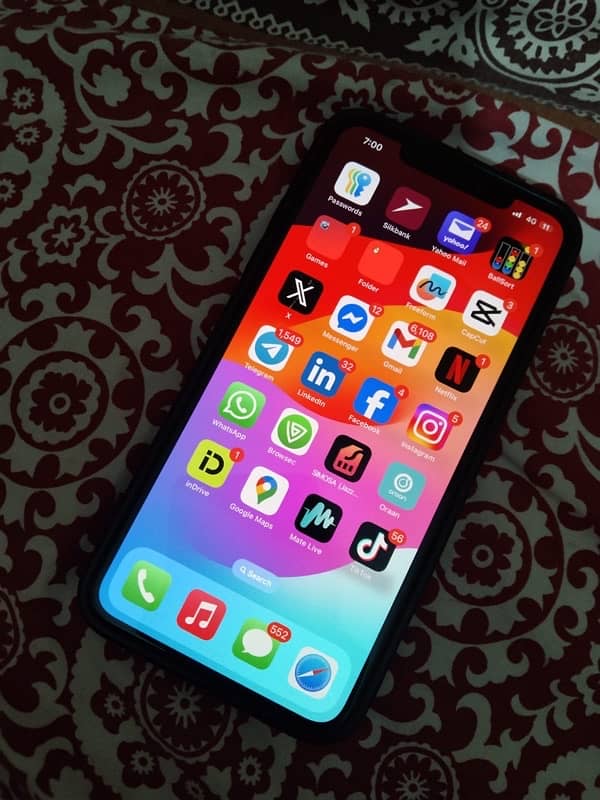Urgent Sale Iphone 11 Pro Max 256 GB 3