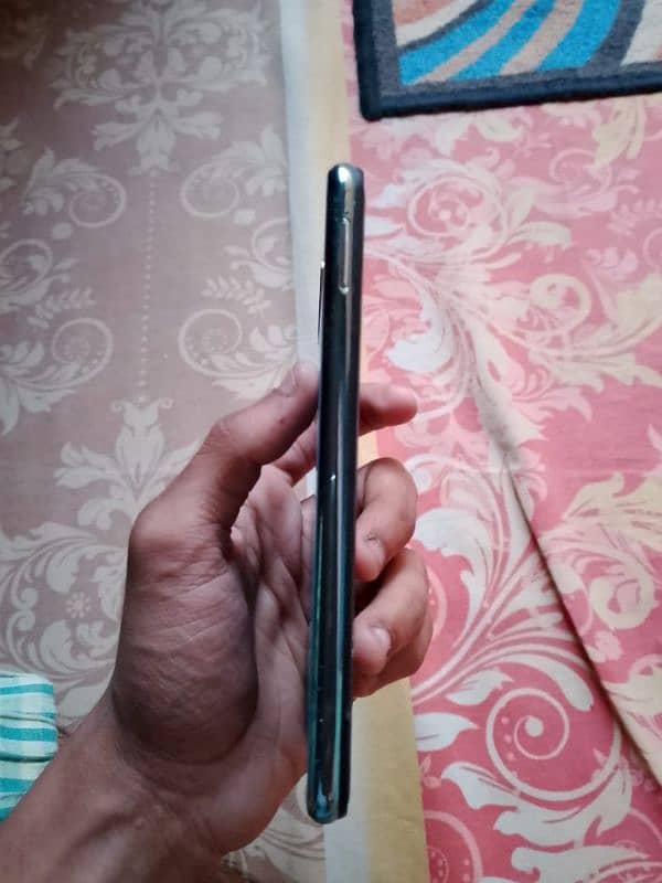 Vivo Y17 1