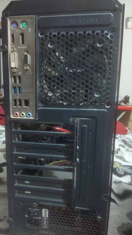 Red Dragon gaming Case limited edition 3