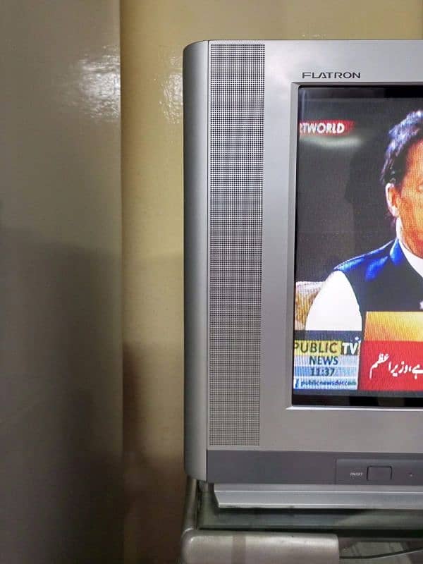 LG Flatron 21" ( digital eye ) 1