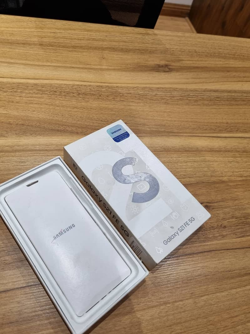 Samsung Galaxy S21 FE In Mint Condition In Brand Warranty NON-PTA 13