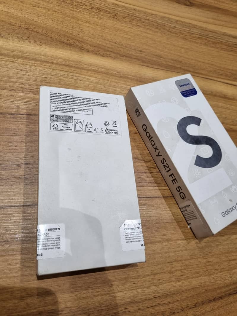 Samsung Galaxy S21 FE In Mint Condition In Brand Warranty NON-PTA 14