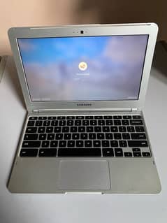 Samsung chrome book 2gb 10gb will be expendable with charger