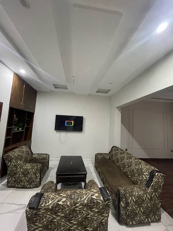 5 seater sofa set for sale 0