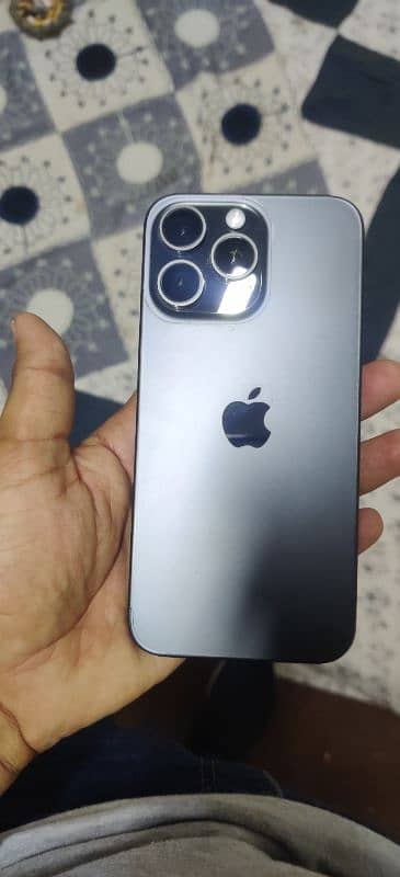 Iphone 15 pro Max JV 0