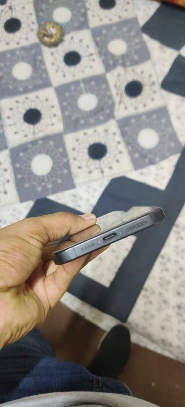 Iphone 15 pro Max JV 1
