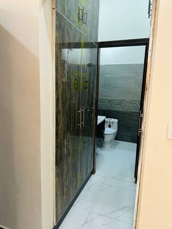 1 0 Marla Lower Portion Are Available For Rent in Park View City Lahore 5