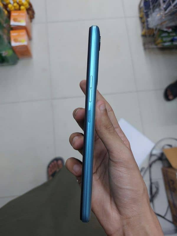 Tecno Spark 8C 4/128GB Used – With Box, Excellent Condition! 1