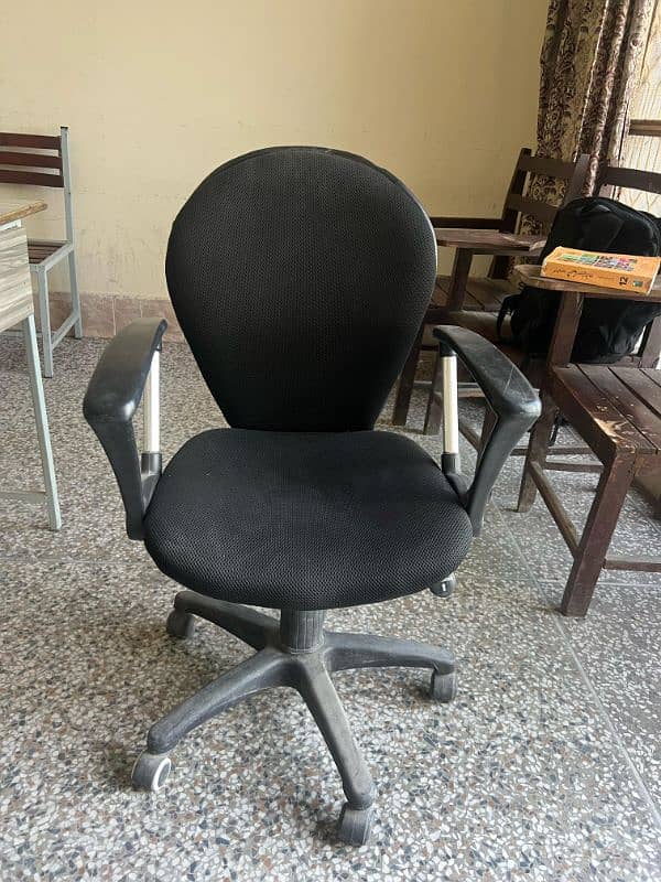 Office chair for sale n good condition 1
