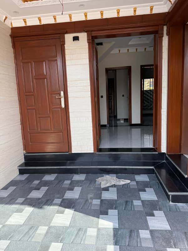 5 Marla Beautifully Designed House For Sale In Park View City Lahore. 1