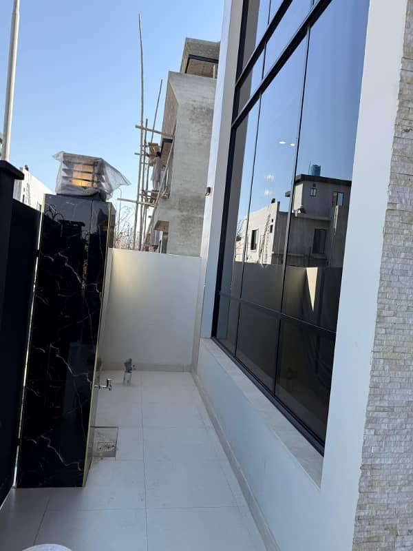 5 Marla Beautifully Designed House For Sale In Park View City Lahore. 24