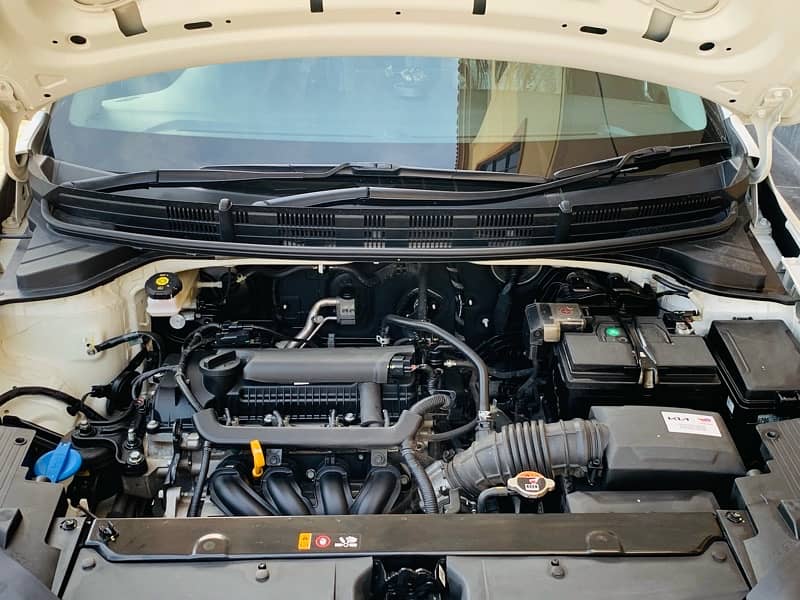 KIA STONIC 2024 7