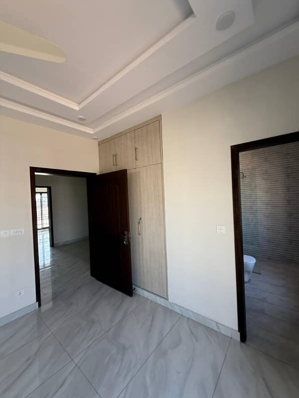 5 Marla Brand New Luxury House For Sale In Park View City Lahore 10
