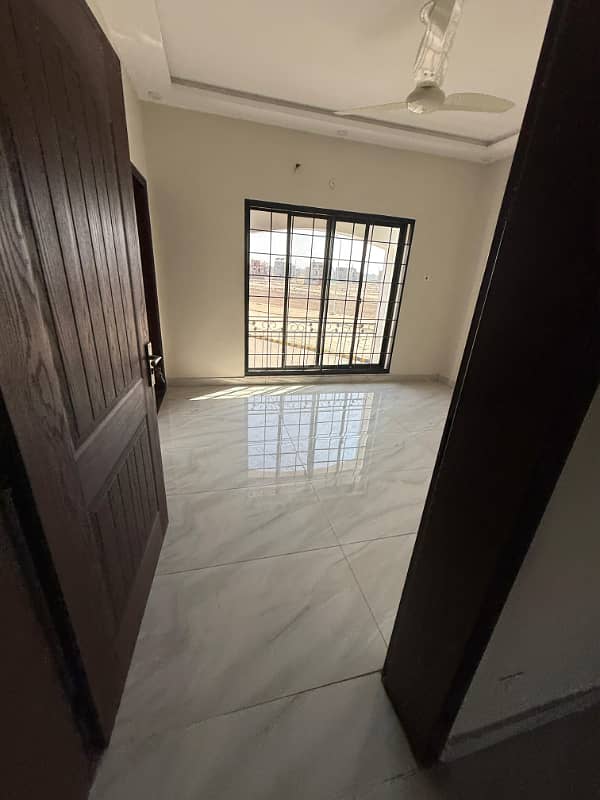 5 Marla Brand New Luxury House For Sale In Park View City Lahore 12