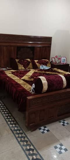 king side bed