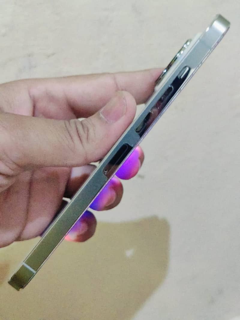 Iphone 13 pro max 2