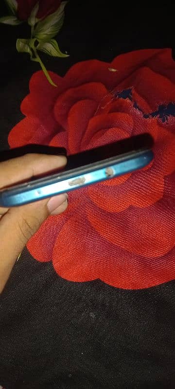 4 64 infinix hot 9 box available  03037520561 2