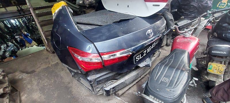corolla trunk doors roof nose cut lights 0