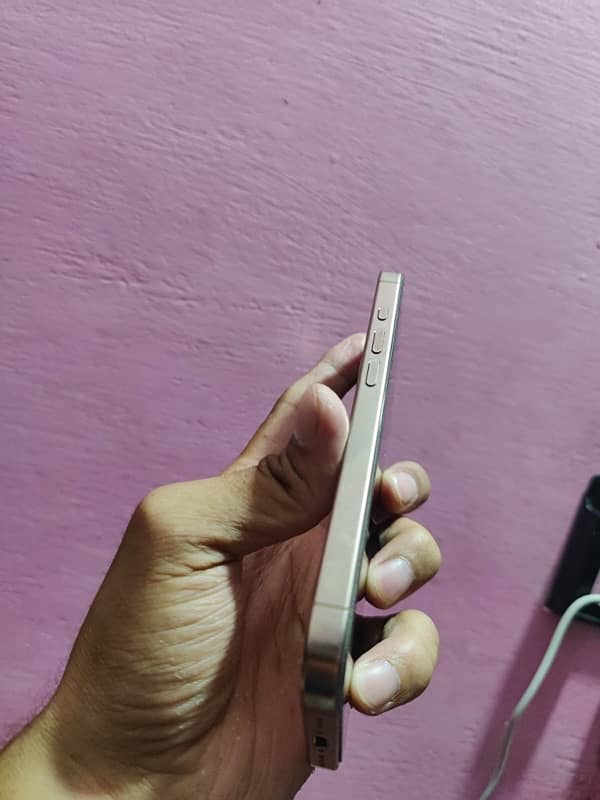 iphone 16 pro 2