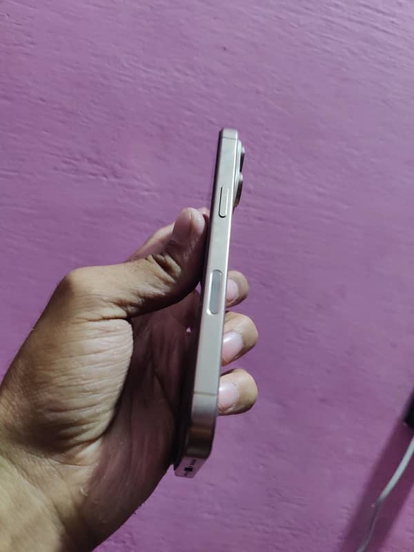 iphone 16 pro 3