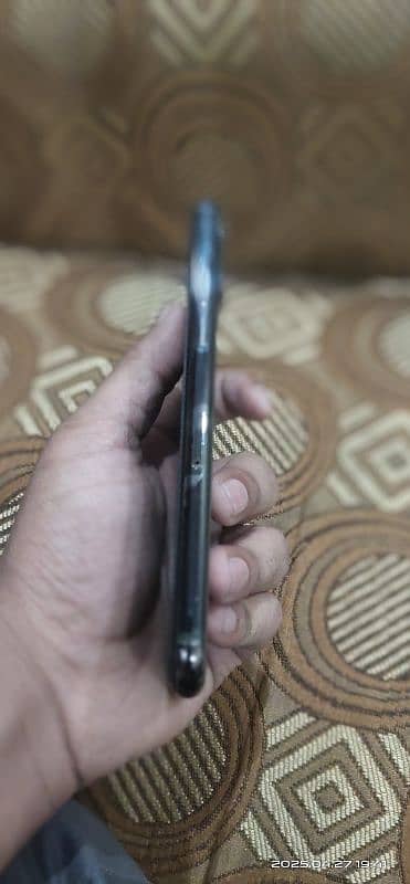 i phone 11 pro 1