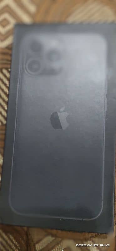 i phone 11 pro 4