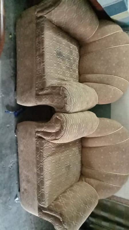5 Seater Sofa Set Available For Sale at Reasonable Price 1