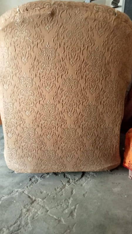 5 Seater Sofa Set Available For Sale at Reasonable Price 4