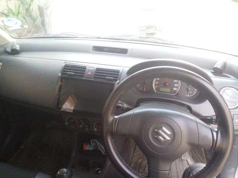 Suzuki Swift 2010 0