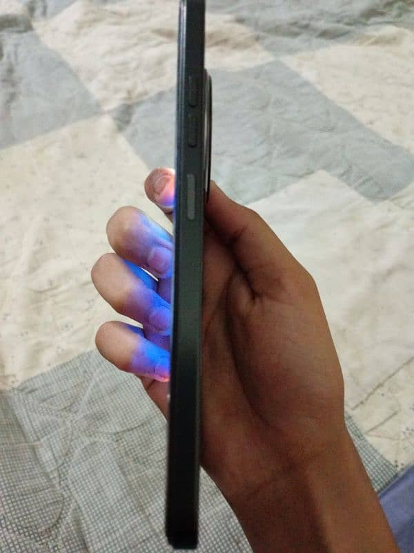 10/10 condition 9 warranty Tecno spark30c 3