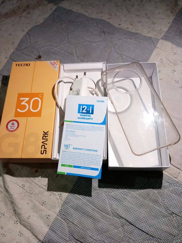 10/10 condition 9 warranty Tecno spark30c 6