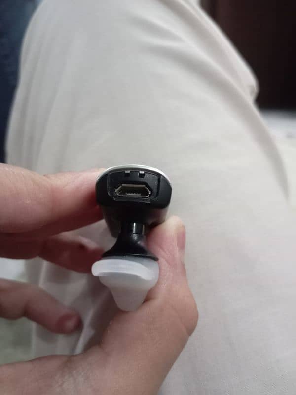 Samsung hm1000 earbuds very rare and antique best for calls 3