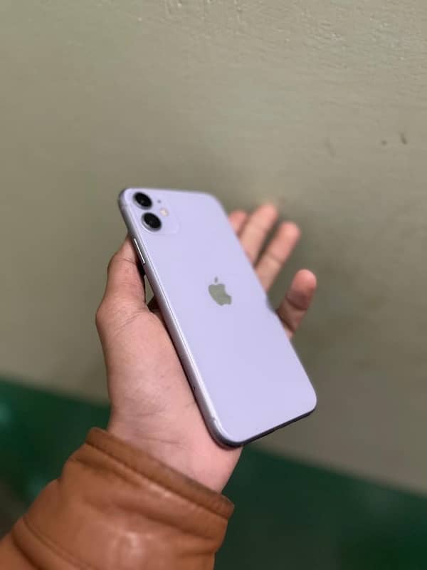 iPhone 11 non pta jv 128 gb 93% battery health 6
