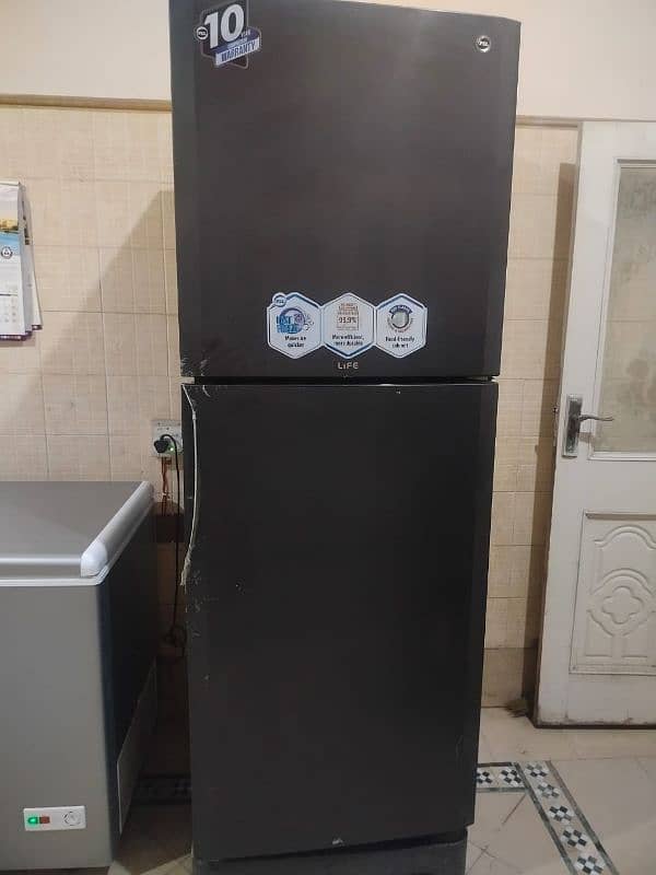 refrigerator 0