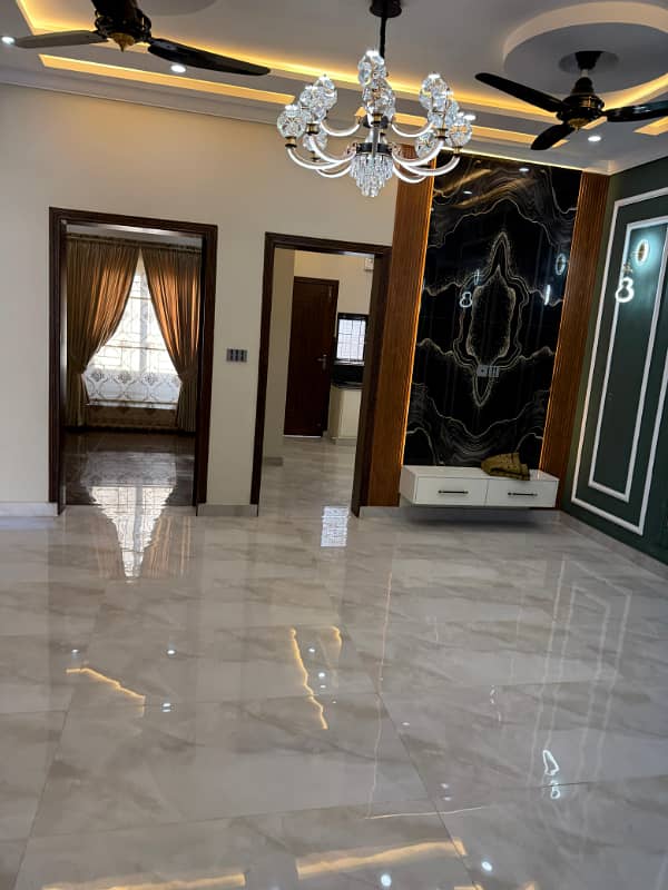 5 Marla Lavish House Available For Sale In Park View City Lahore 1
