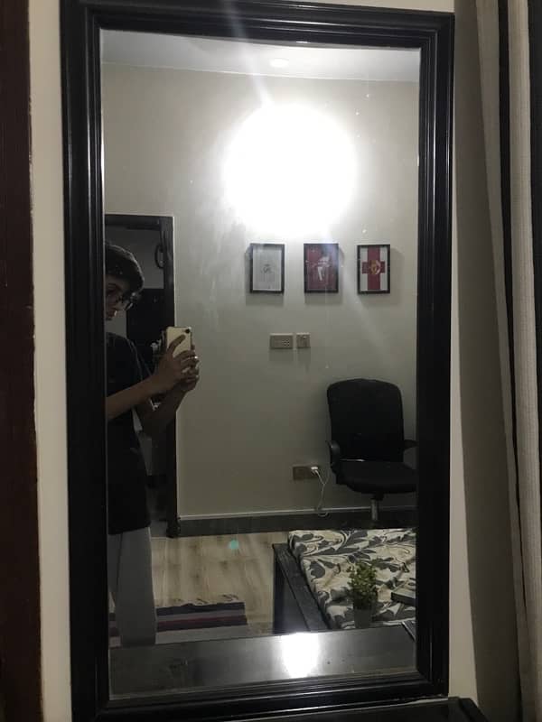 3x1.5 ft Mirror With Wooden Border 0