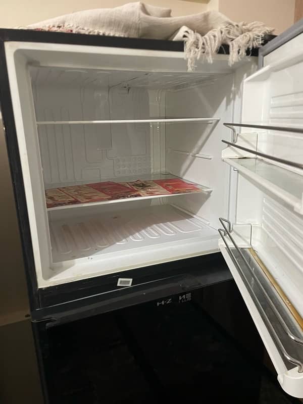 Brand New Dawlance Reflection Refrigators For Sale In Good Price 2