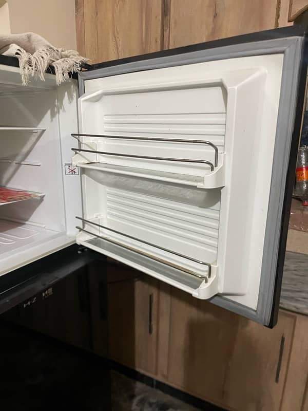 Brand New Dawlance Reflection Refrigators For Sale In Good Price 6