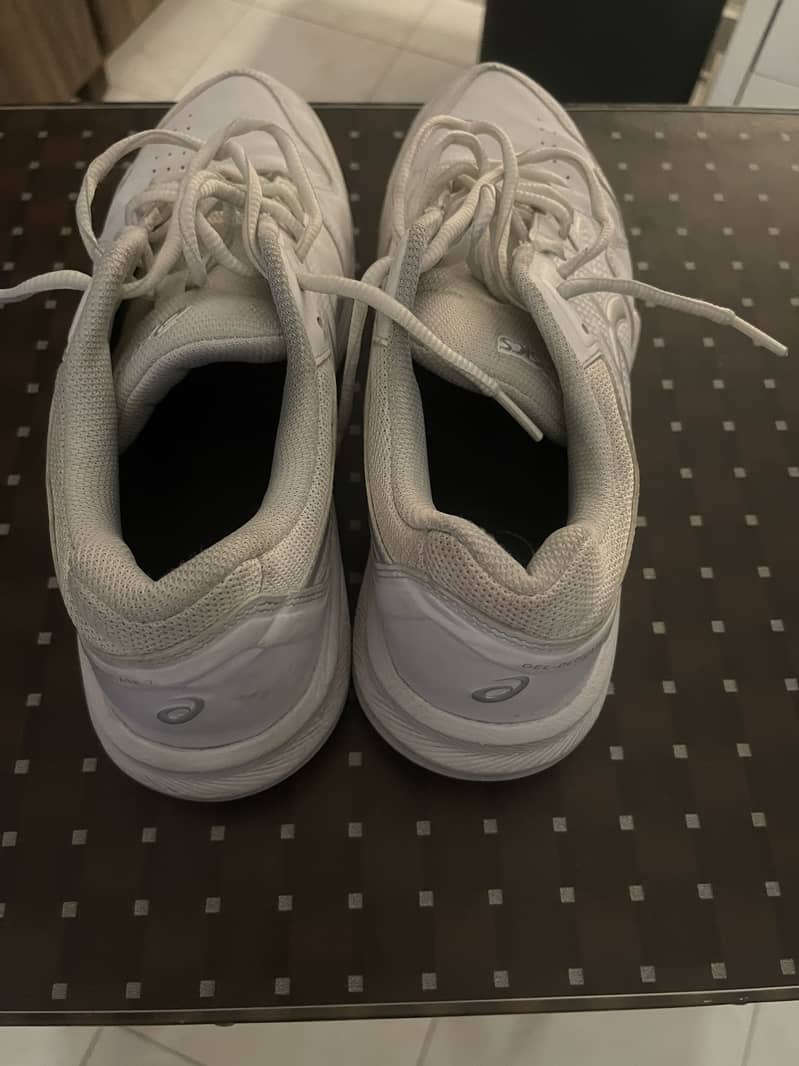 ASICS squash shoes. Brilliant condition 0