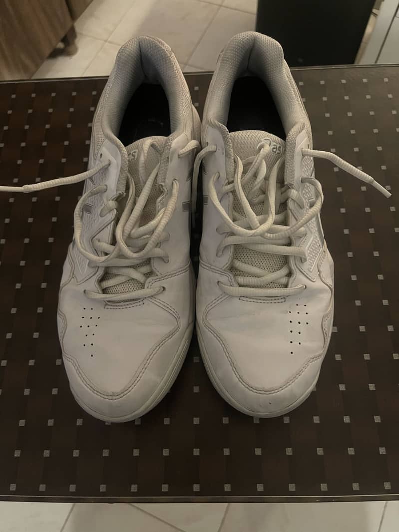 ASICS squash shoes. Brilliant condition 2