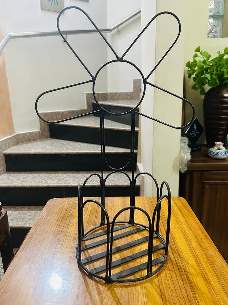 Decorative Flower Pot Stand 0
