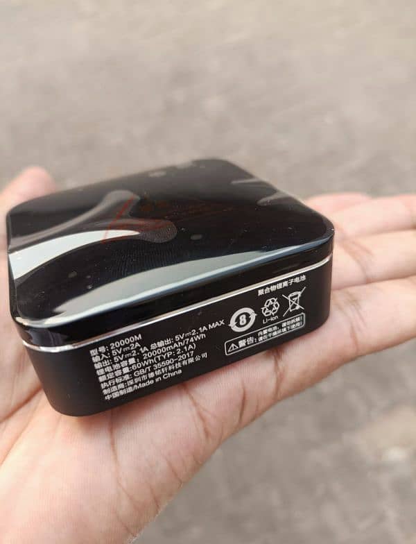 Mini Power Bank 10000 mAh complete 0