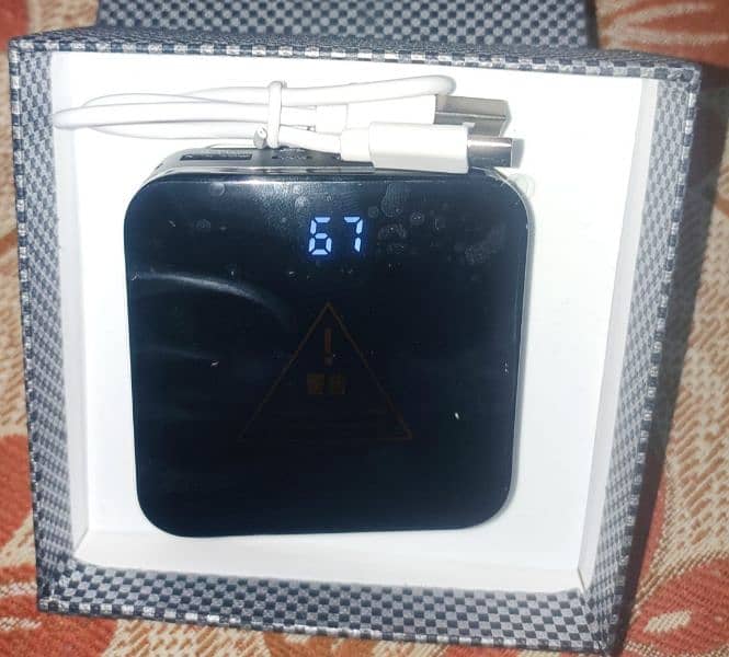 Mini Power Bank 10000 mAh complete 3