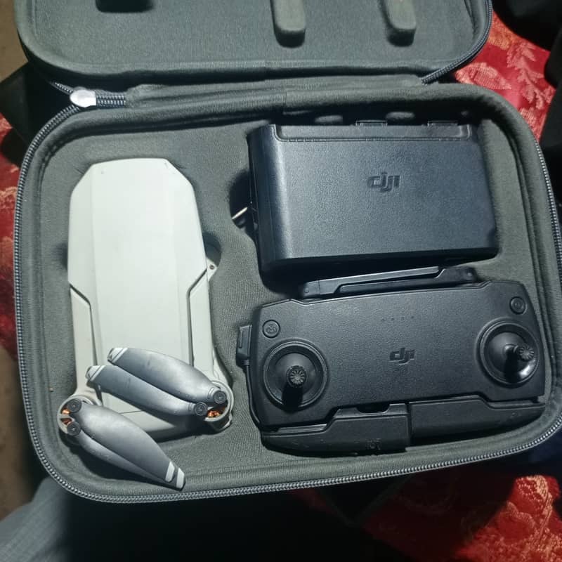 DJI Mavic Mini Drone 0