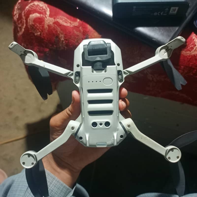 DJI Mavic Mini Drone 4
