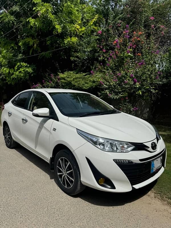 Toyota Yaris Ativ x CVT 1.5 1
